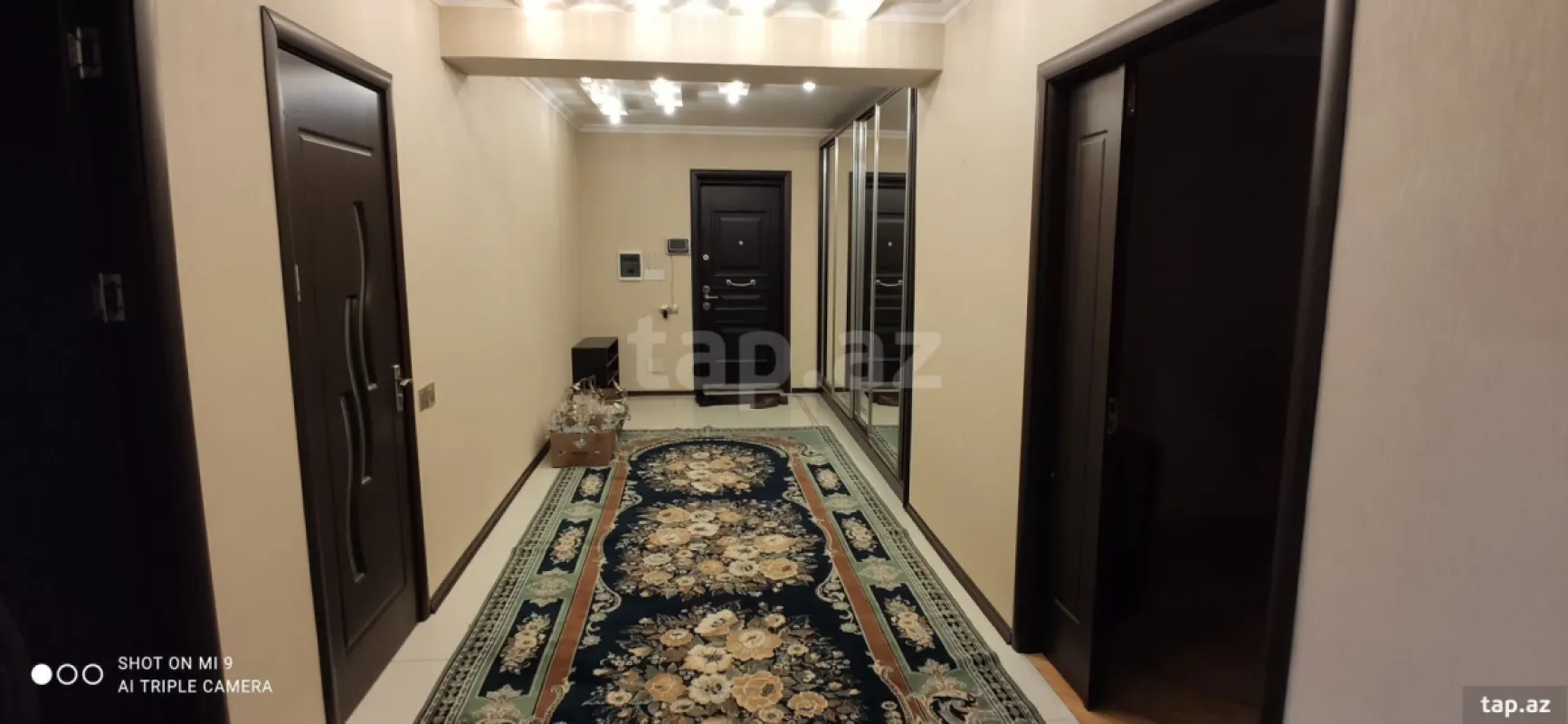 Kirayə verilir 3 otaqlı yeni tikili 155 m²