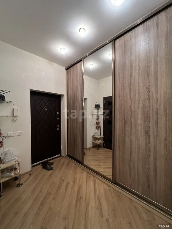 Kirayə verilir 2 otaqlı yeni tikili 65 m²