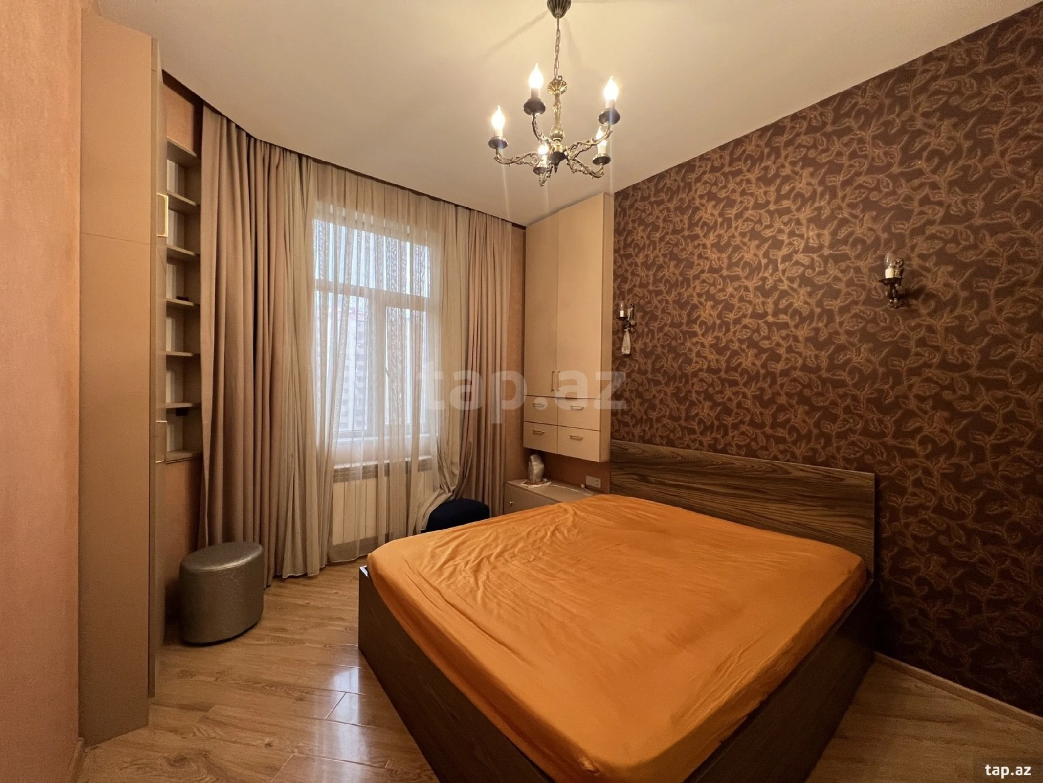 Kirayə verilir 2 otaqlı yeni tikili 65 m²