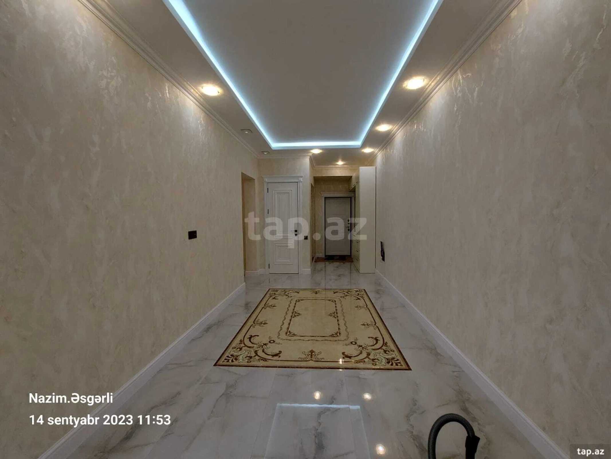 Kirayə verilir 3 otaqlı yeni tikili 130 m²