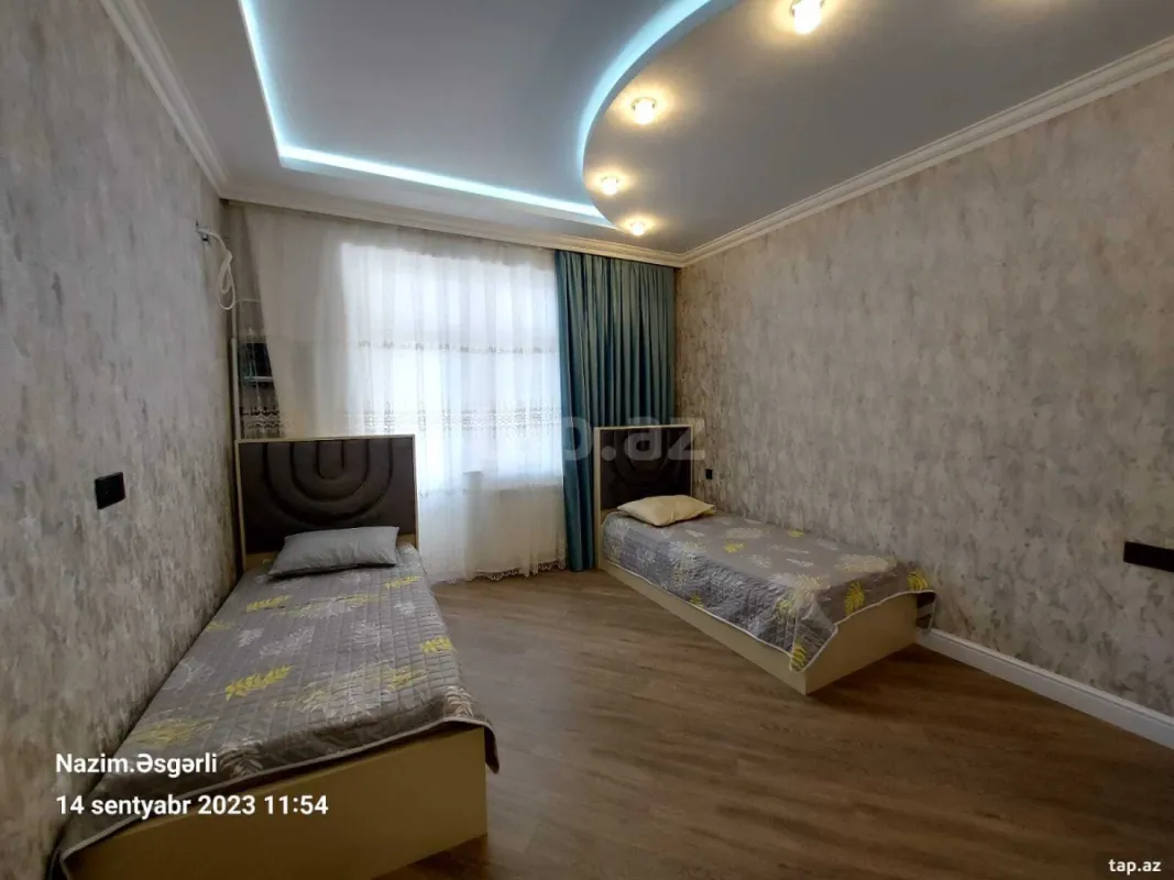 Kirayə verilir 3 otaqlı yeni tikili 130 m²