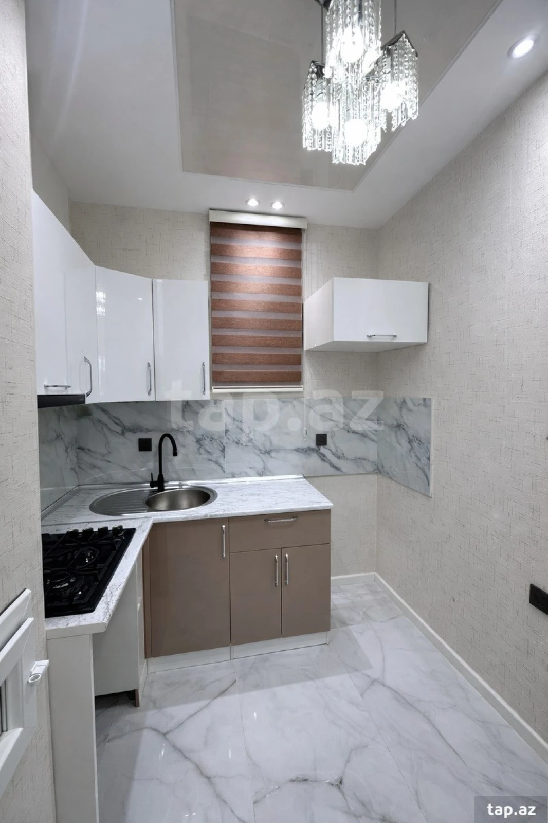 Satılır 2 otaqlı yeni tikili 62 m²