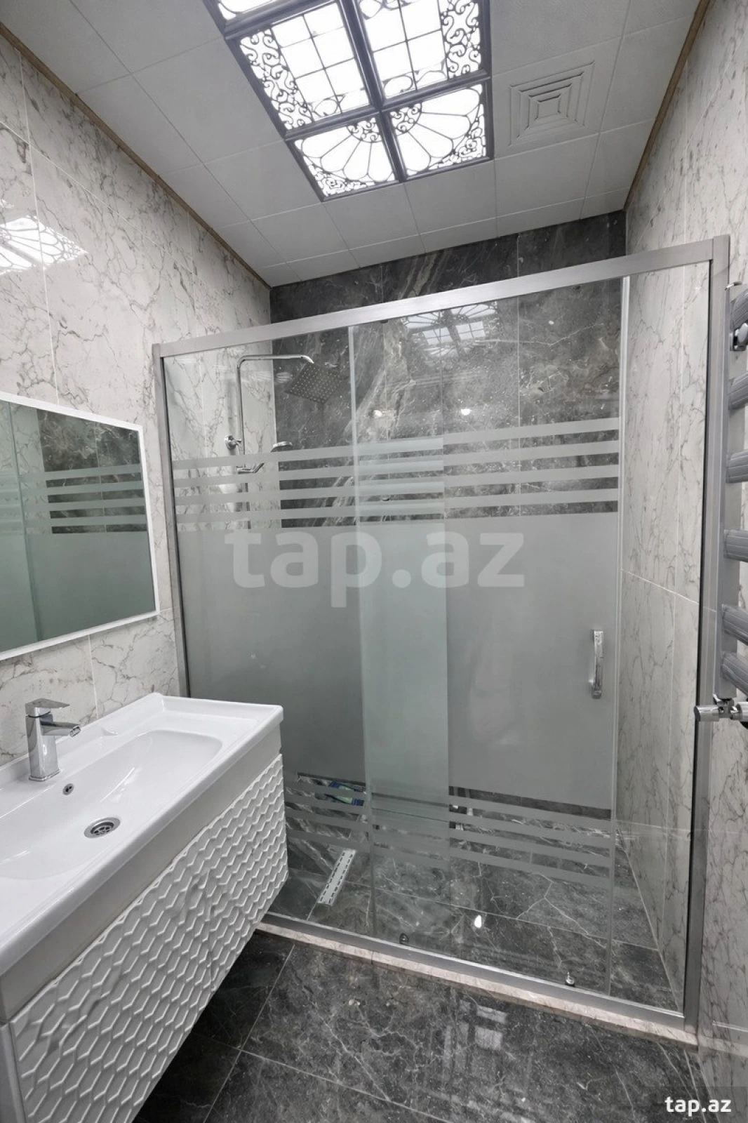 Satılır 2 otaqlı yeni tikili 62 m²