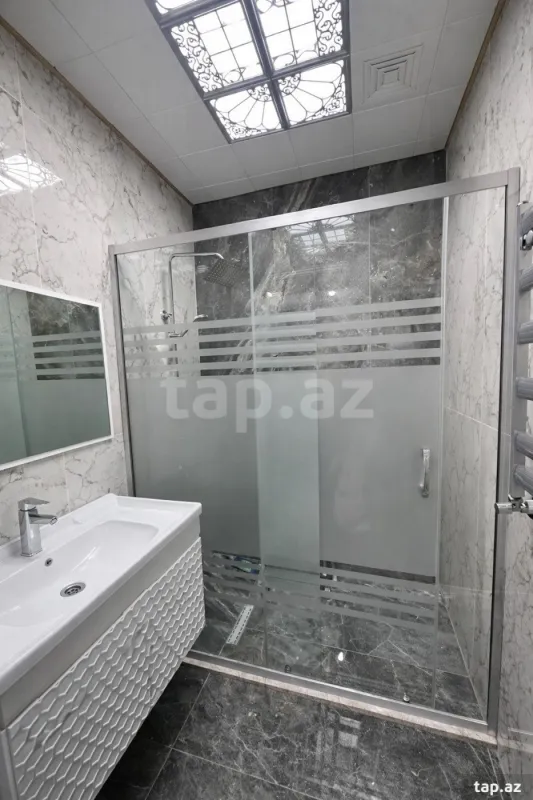 Satılır 2 otaqlı yeni tikili 62 m²