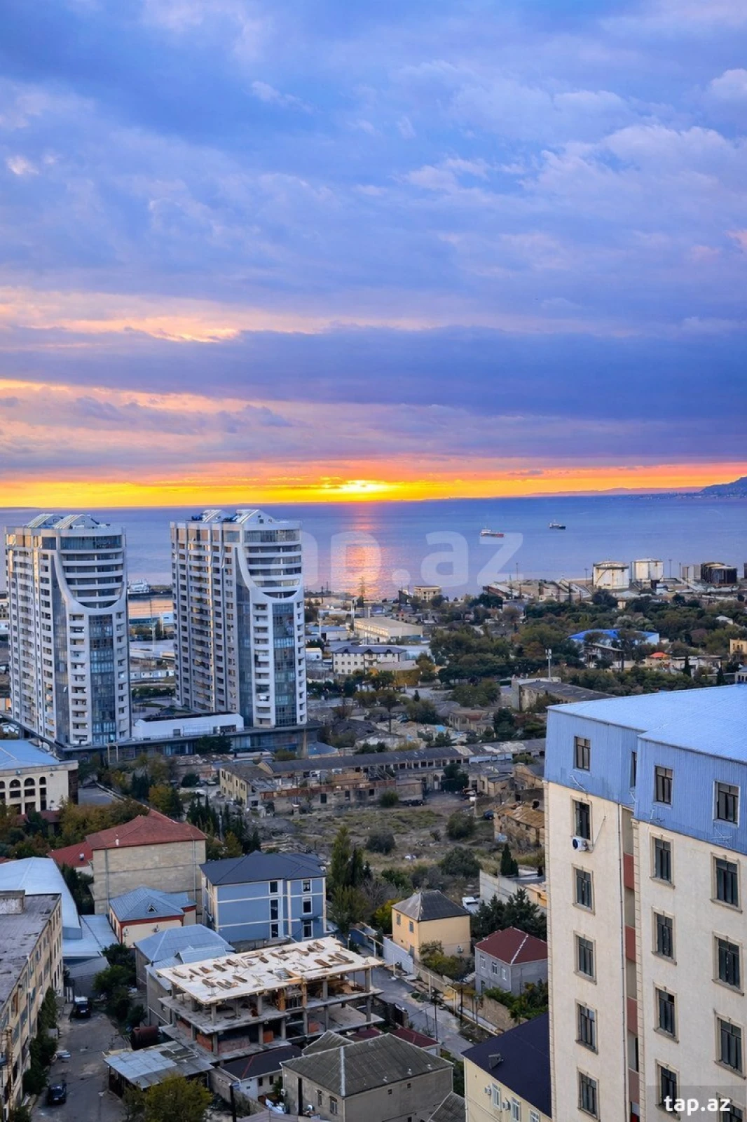 Satılır 2 otaqlı yeni tikili 62 m²