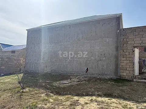 Satılır 3 otaqlı həyət evi