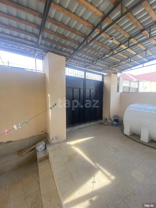 Satılır 4 otaqlı həyət evi 120 m²