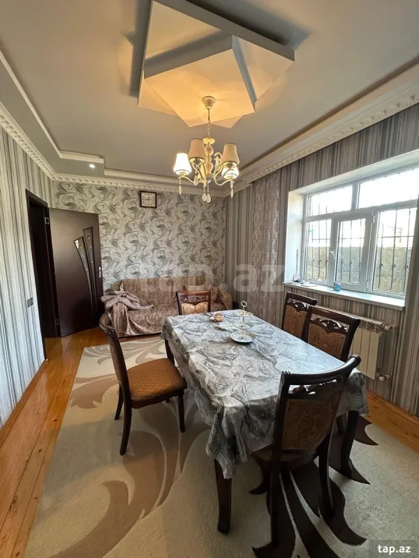 Satılır 4 otaqlı həyət evi