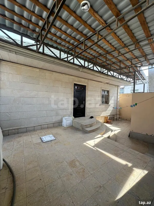 Satılır 4 otaqlı həyət evi