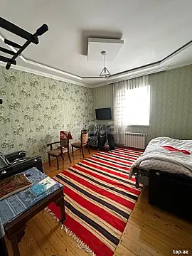 Satılır 4 otaqlı həyət evi