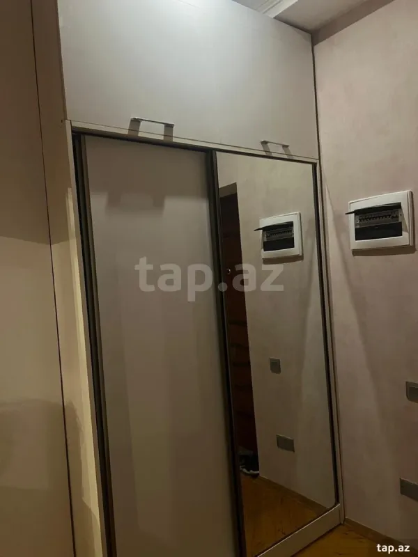 Kirayə verilir 2 otaqlı yeni tikili 70 m²