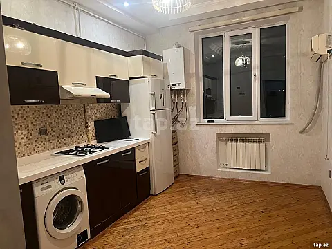 Kirayə verilir 2 otaqlı yeni tikili 70 m²