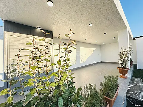 Satılır 4 otaqlı həyət evi
