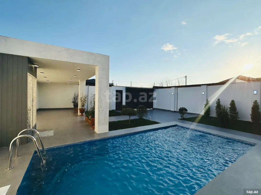 Satılır 4 otaqlı həyət evi