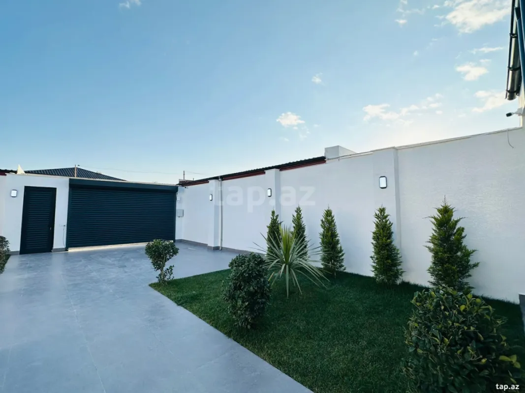 Satılır 4 otaqlı həyət evi