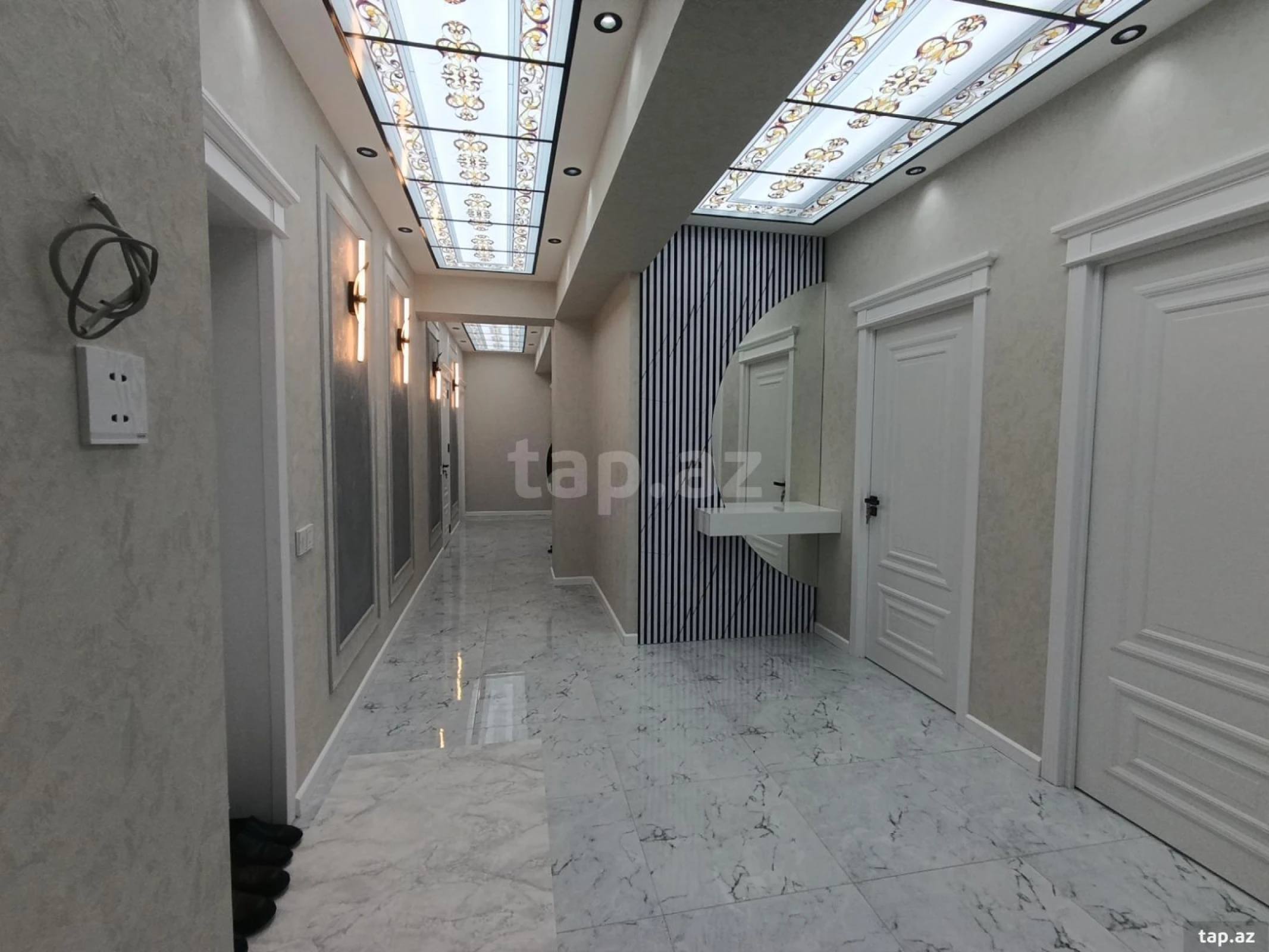 Satılır 4 otaqlı yeni tikili 155 m²