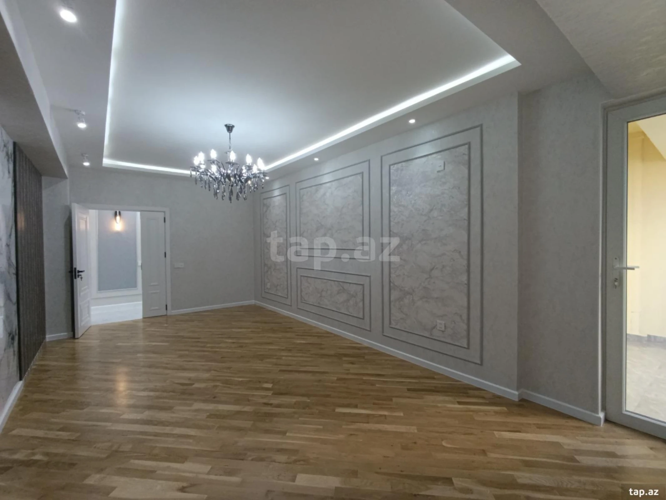 Satılır 4 otaqlı yeni tikili 155 m²