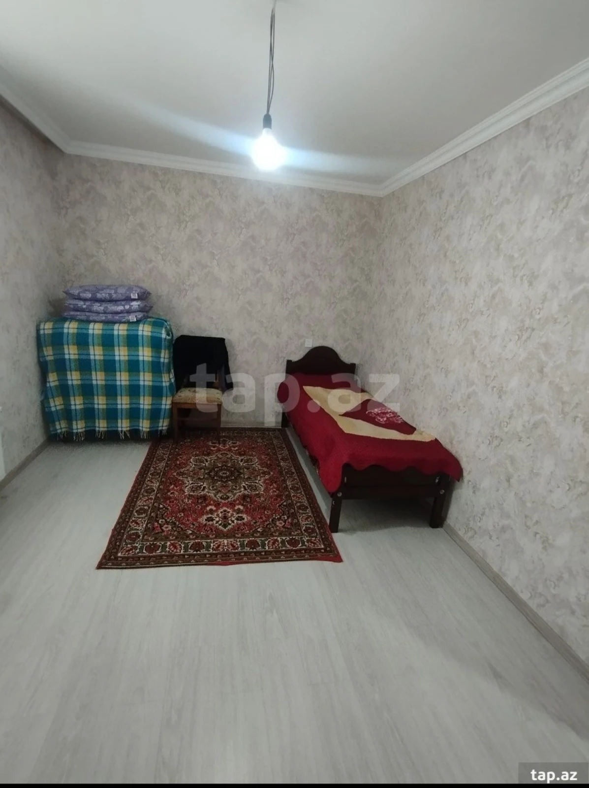 Satılır 4 otaqlı həyət evi