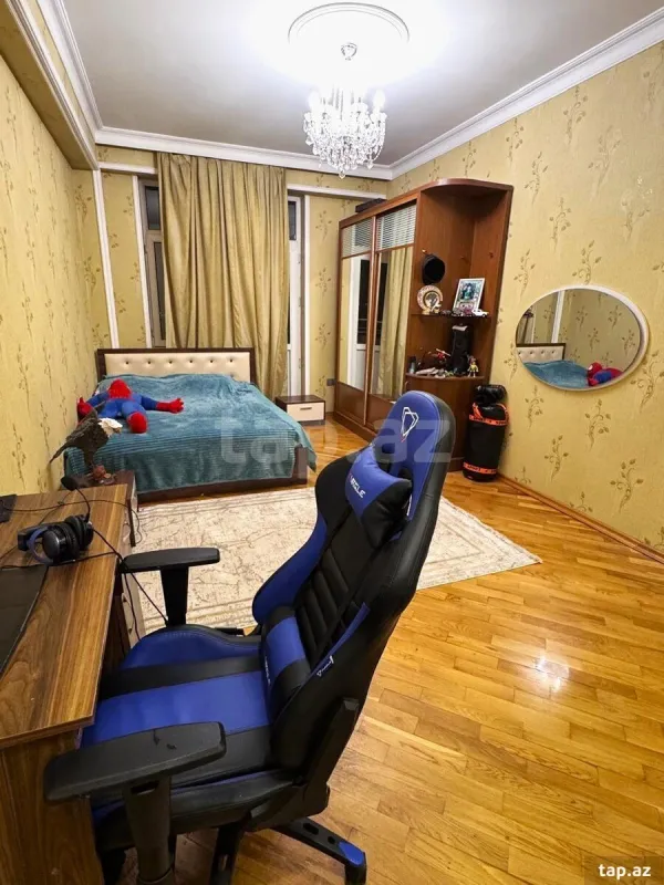 Kirayə verilir 3 otaqlı yeni tikili 140 m²