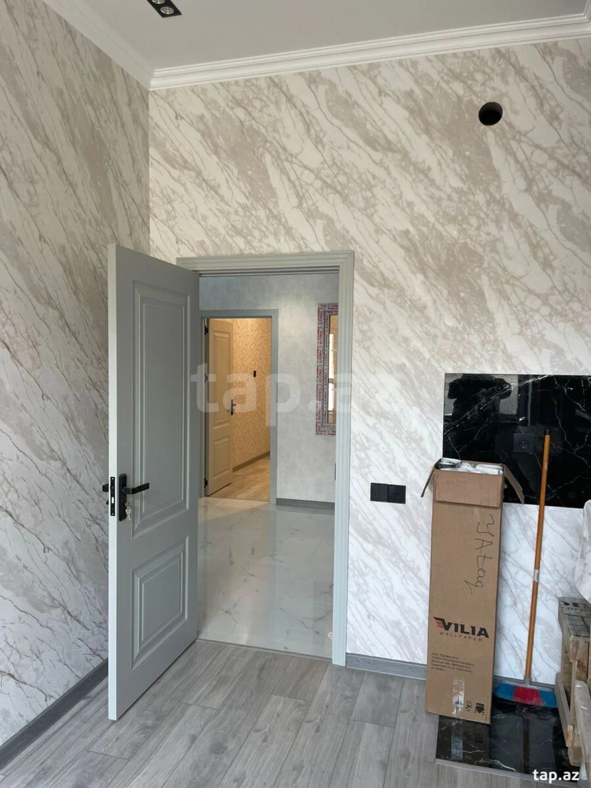 Satılır 2 otaqlı yeni tikili 68 m²