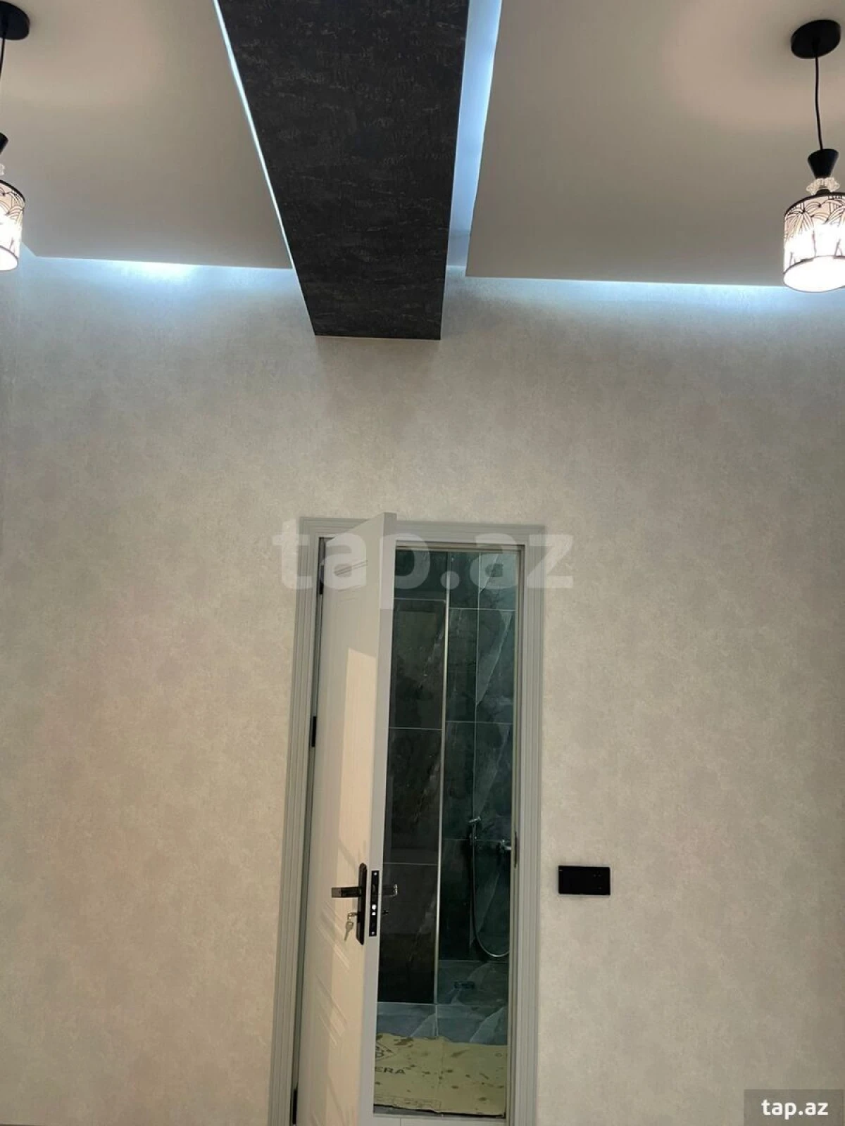 Satılır 2 otaqlı yeni tikili 68 m²