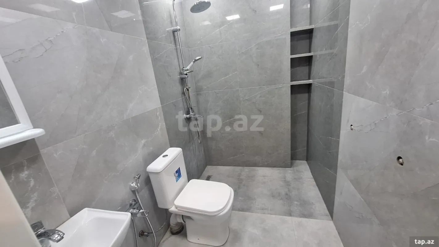 Kirayə verilir 2 otaqlı yeni tikili 64 m²