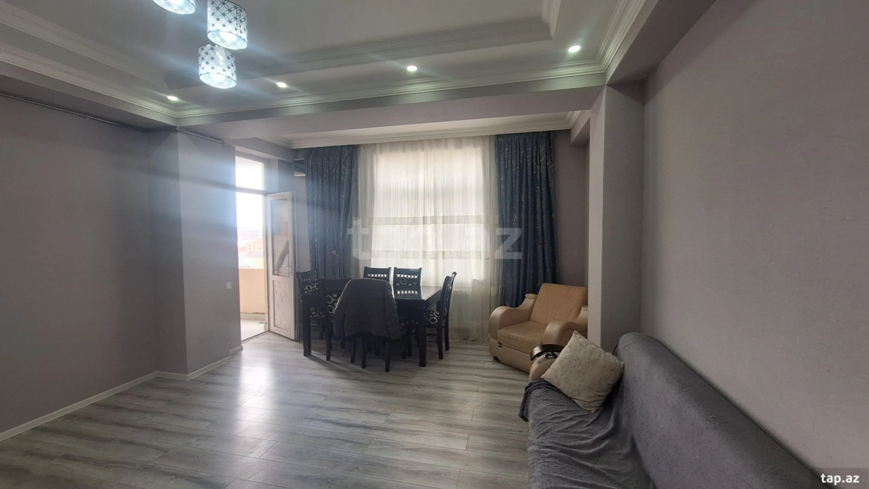 Kirayə verilir 2 otaqlı yeni tikili 64 m²