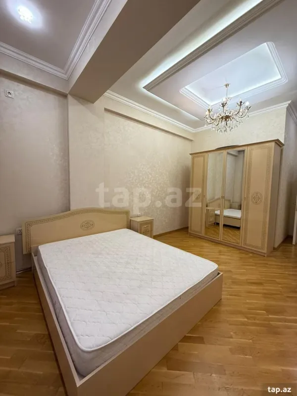 Kirayə verilir 3 otaqlı yeni tikili 110 m²