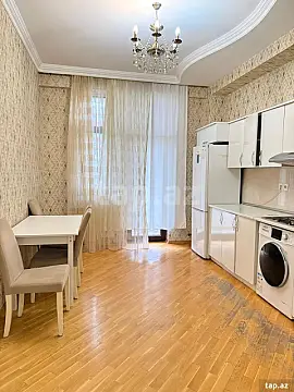 Kirayə verilir 3 otaqlı yeni tikili 110 m²