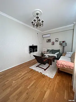 Satılır 3 otaqlı yeni tikili 85 m²