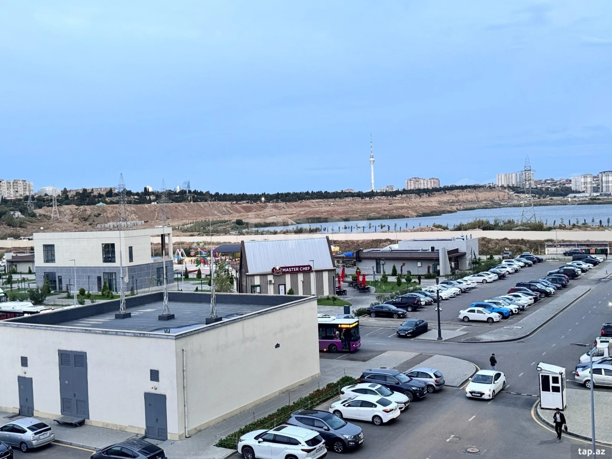 Satılır 3 otaqlı yeni tikili 85 m²