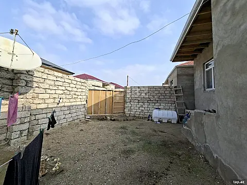 Satılır 3 otaqlı həyət evi