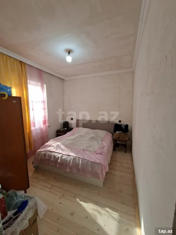 Satılır 3 otaqlı həyət evi