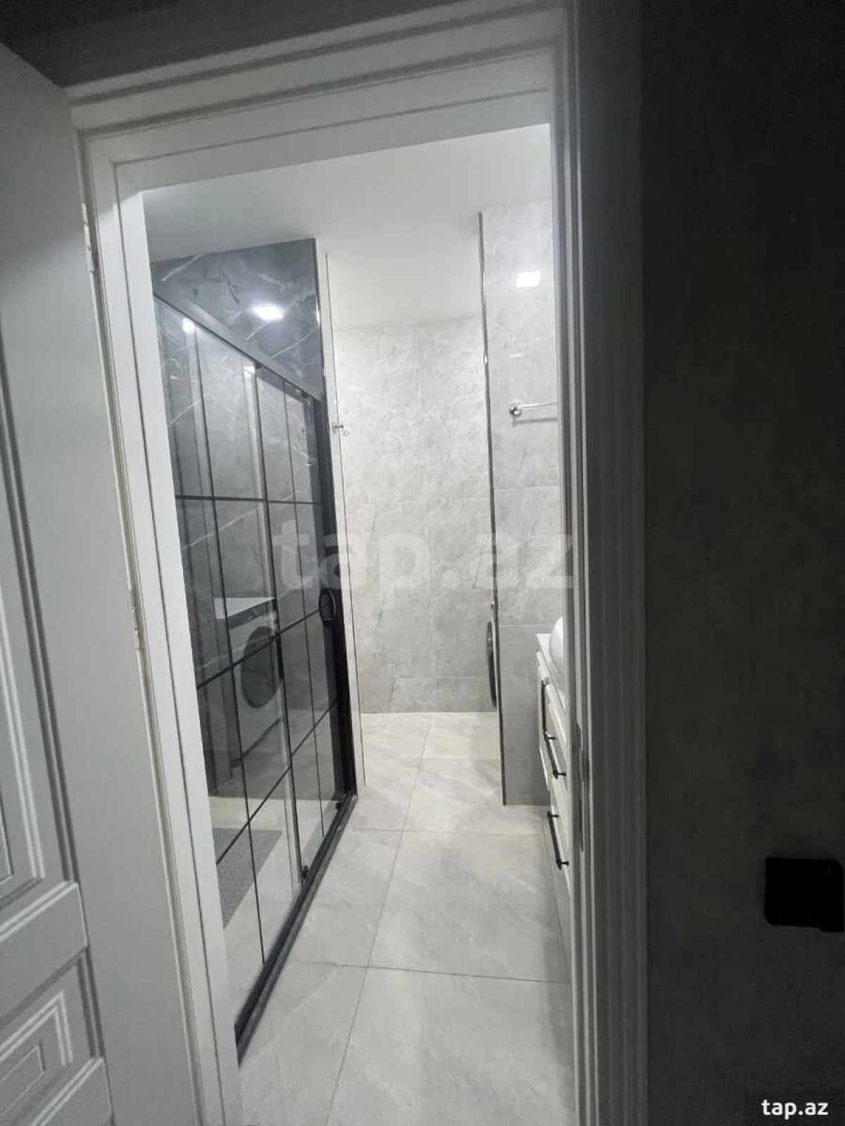 Satılır 3 otaqlı yeni tikili 69 m²