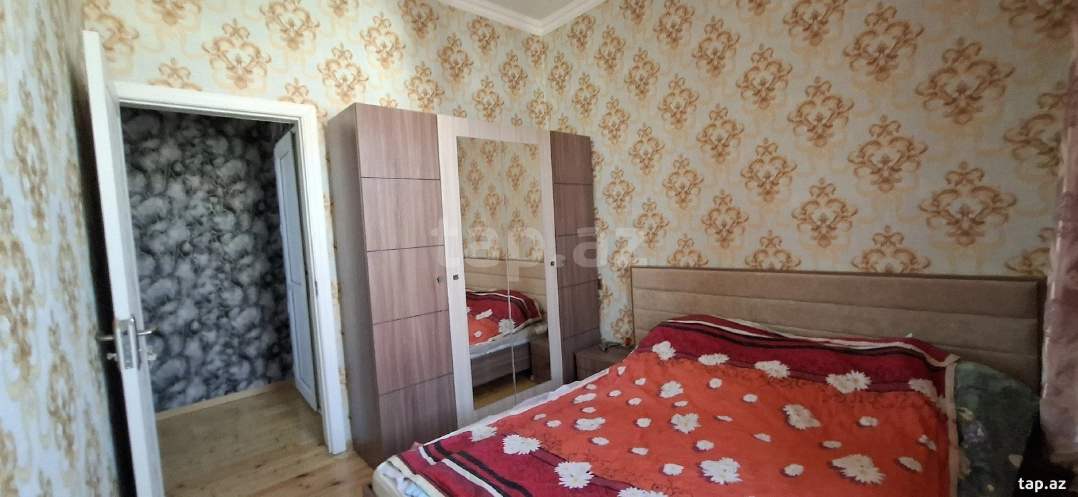 Satılır 4 otaqlı həyət evi