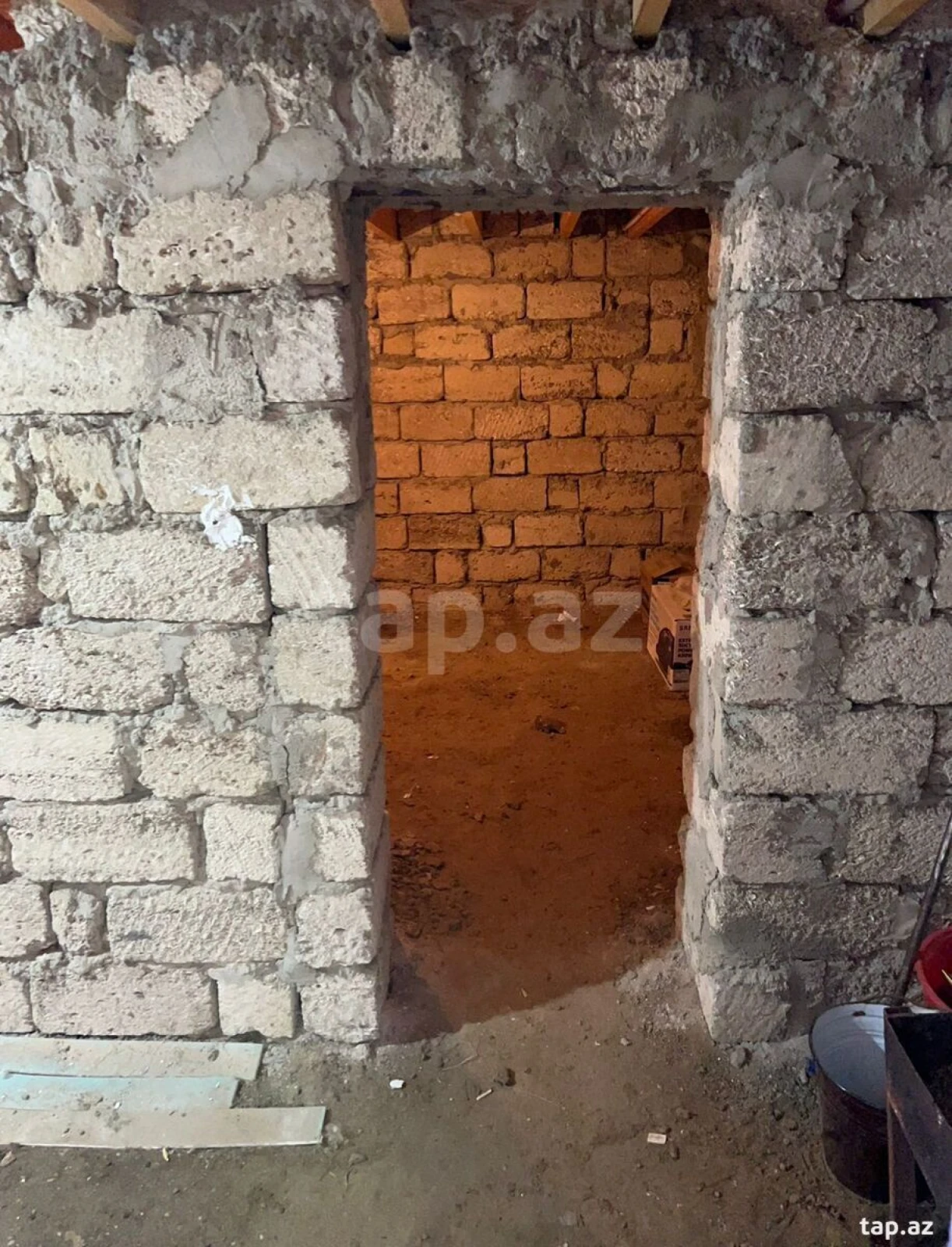 Satılır 4 otaqlı həyət evi