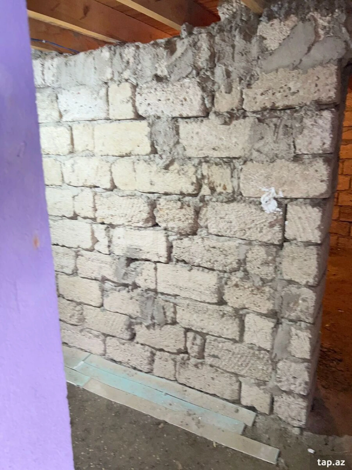 Satılır 4 otaqlı həyət evi