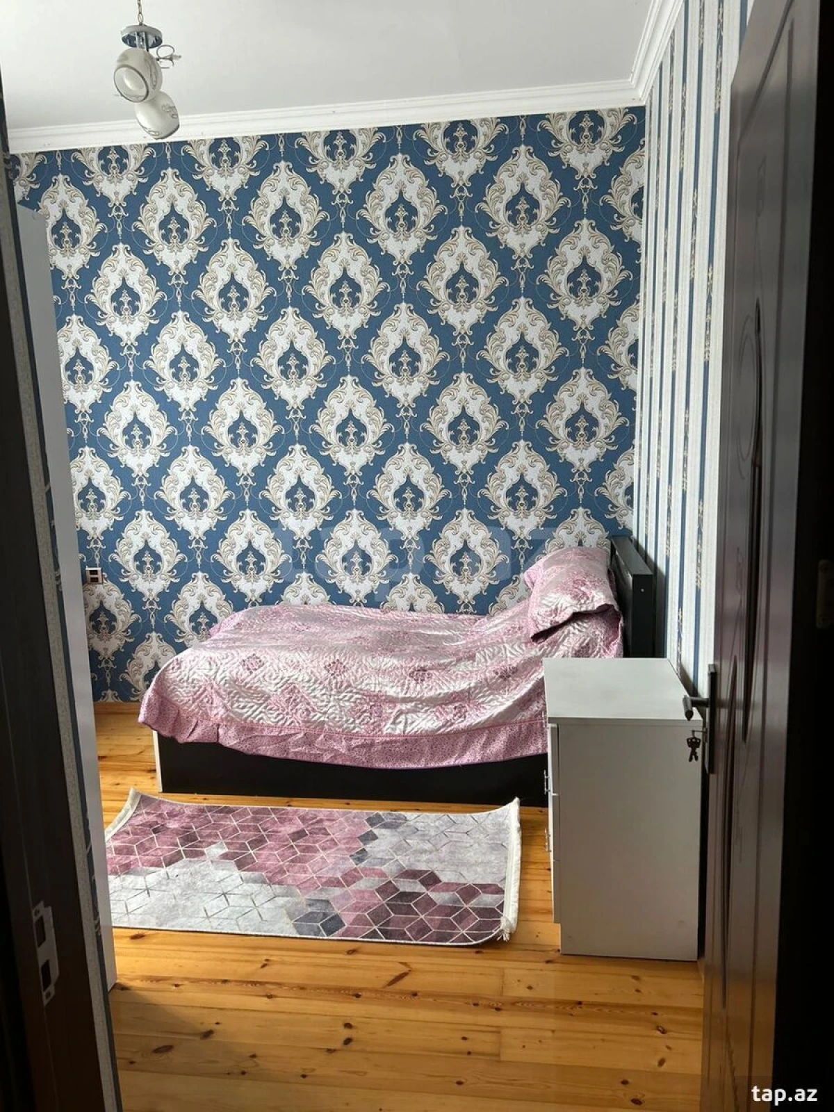 Satılır 4 otaqlı həyət evi