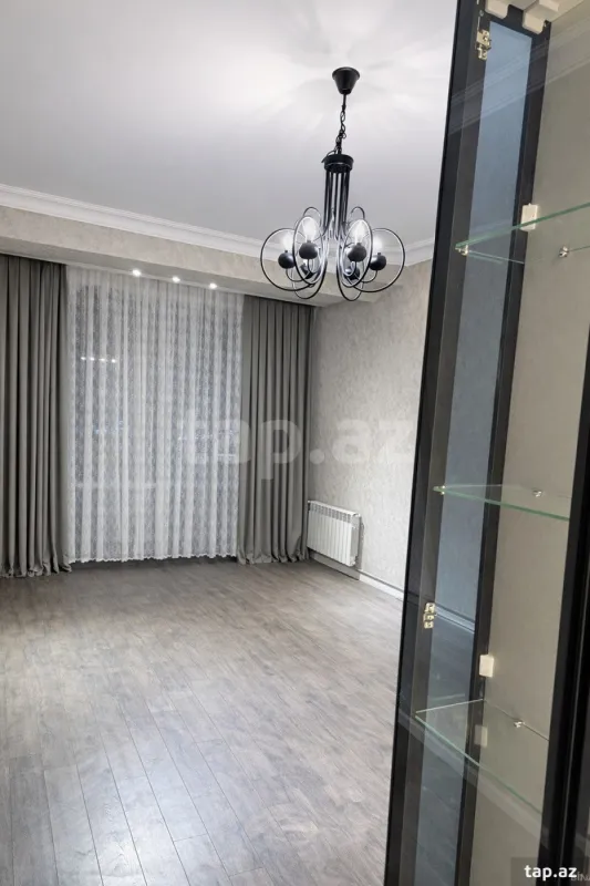 Satılır 2 otaqlı yeni tikili 60 m²