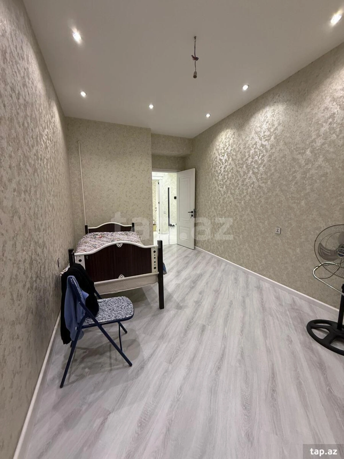 Satılır 2 otaqlı yeni tikili 60 m²