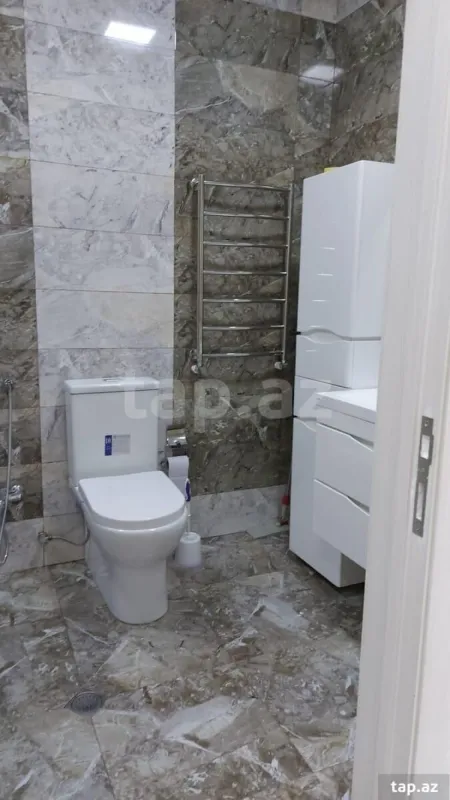 Satılır 2 otaqlı yeni tikili 60 m²