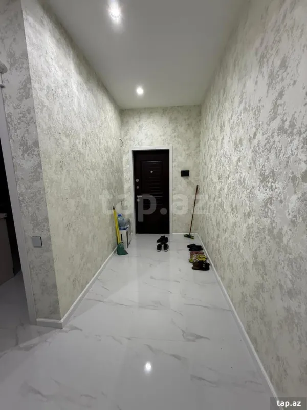 Satılır 2 otaqlı yeni tikili 60 m²