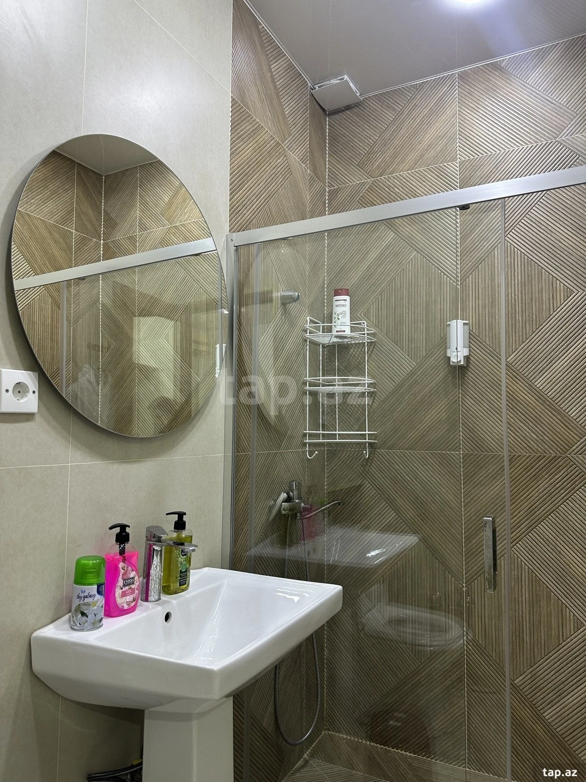 Kirayə verilir 3 otaqlı mənzil 100 m²