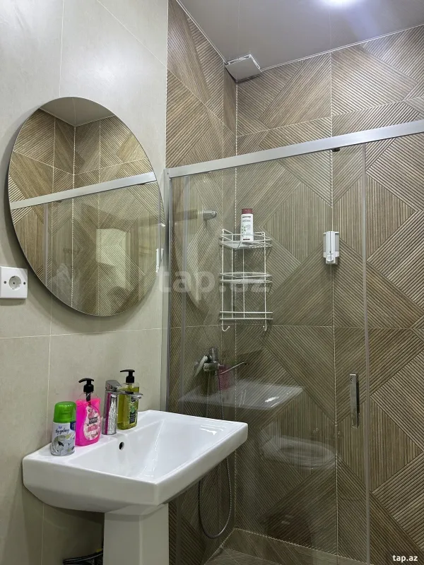 Kirayə verilir 3 otaqlı mənzil 100 m²