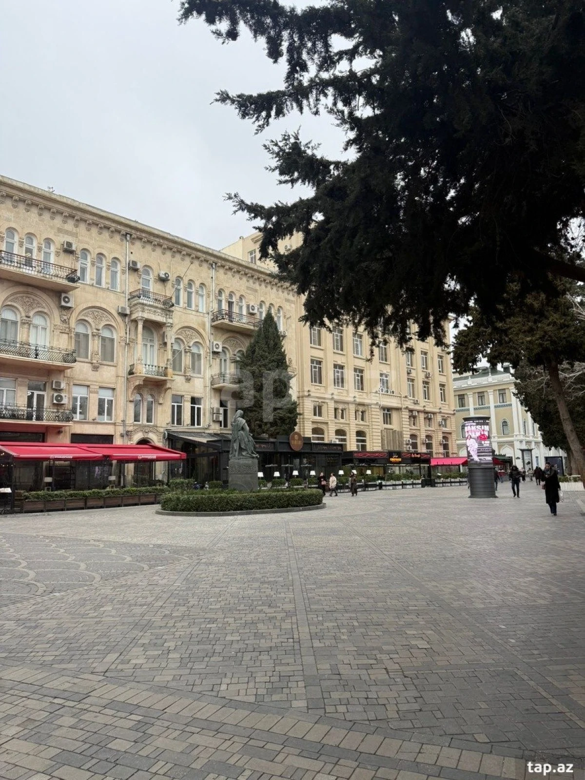 Kirayə verilir 3 otaqlı mənzil 100 m²