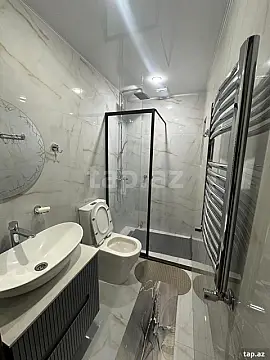 Kirayə verilir 2 otaqlı yeni tikili 75 m²