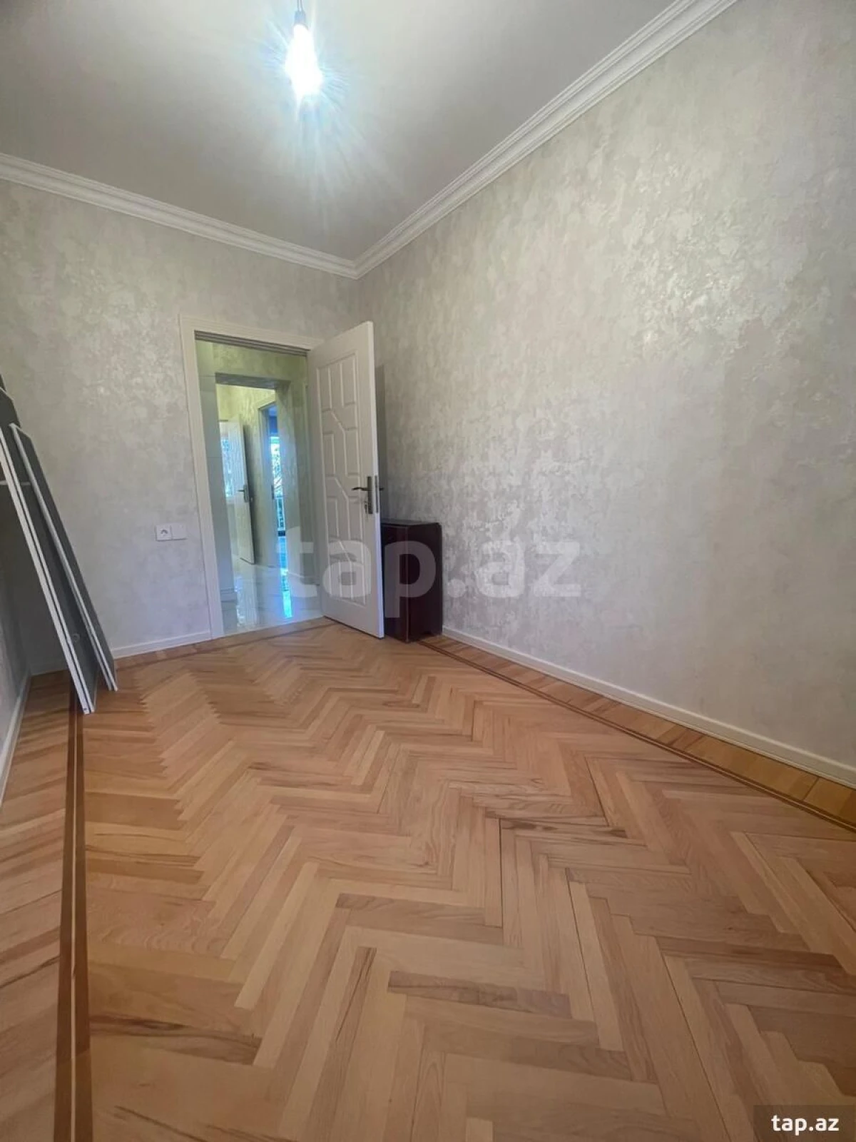 Satılır 3 otaqlı yeni tikili 75 m²