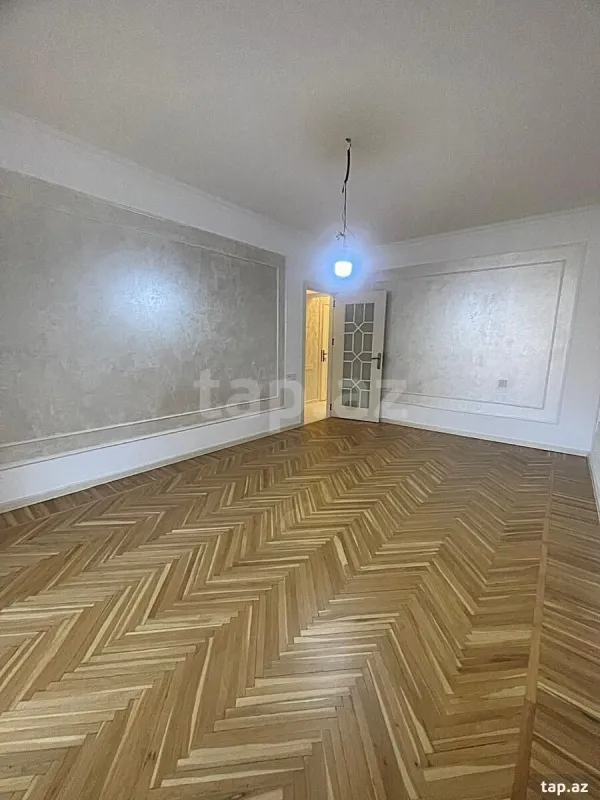 Satılır 3 otaqlı yeni tikili 75 m²