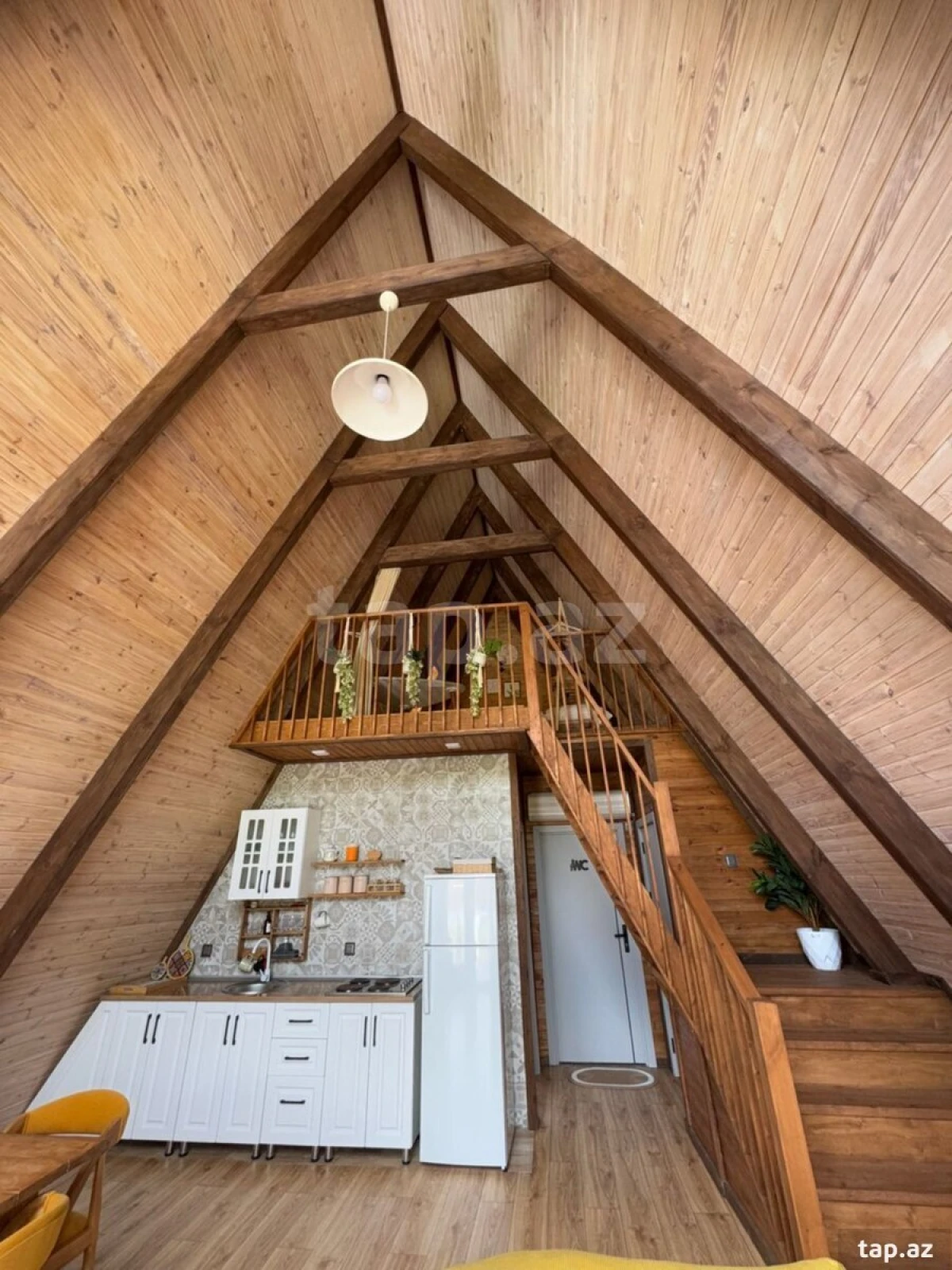 Kirayə verilir 3 otaqlı həyət evi