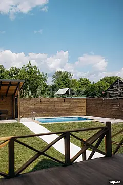 Kirayə verilir 3 otaqlı həyət evi